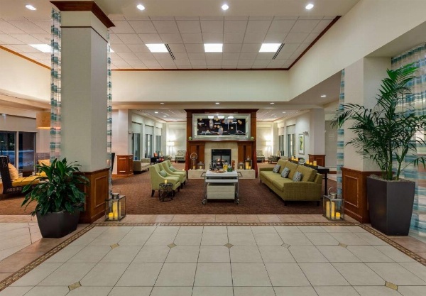 Hilton Garden Inn Lake Forest image 8